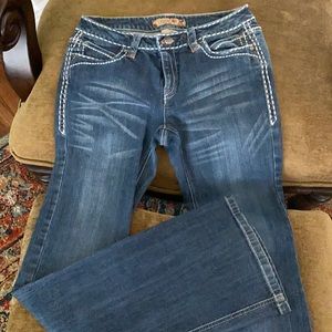 Fun and beautiful Cello jeans size 9